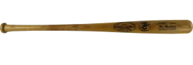 Vintage Wooden Baseball Bat Clipart - Classic Sporting Equipment Illustration