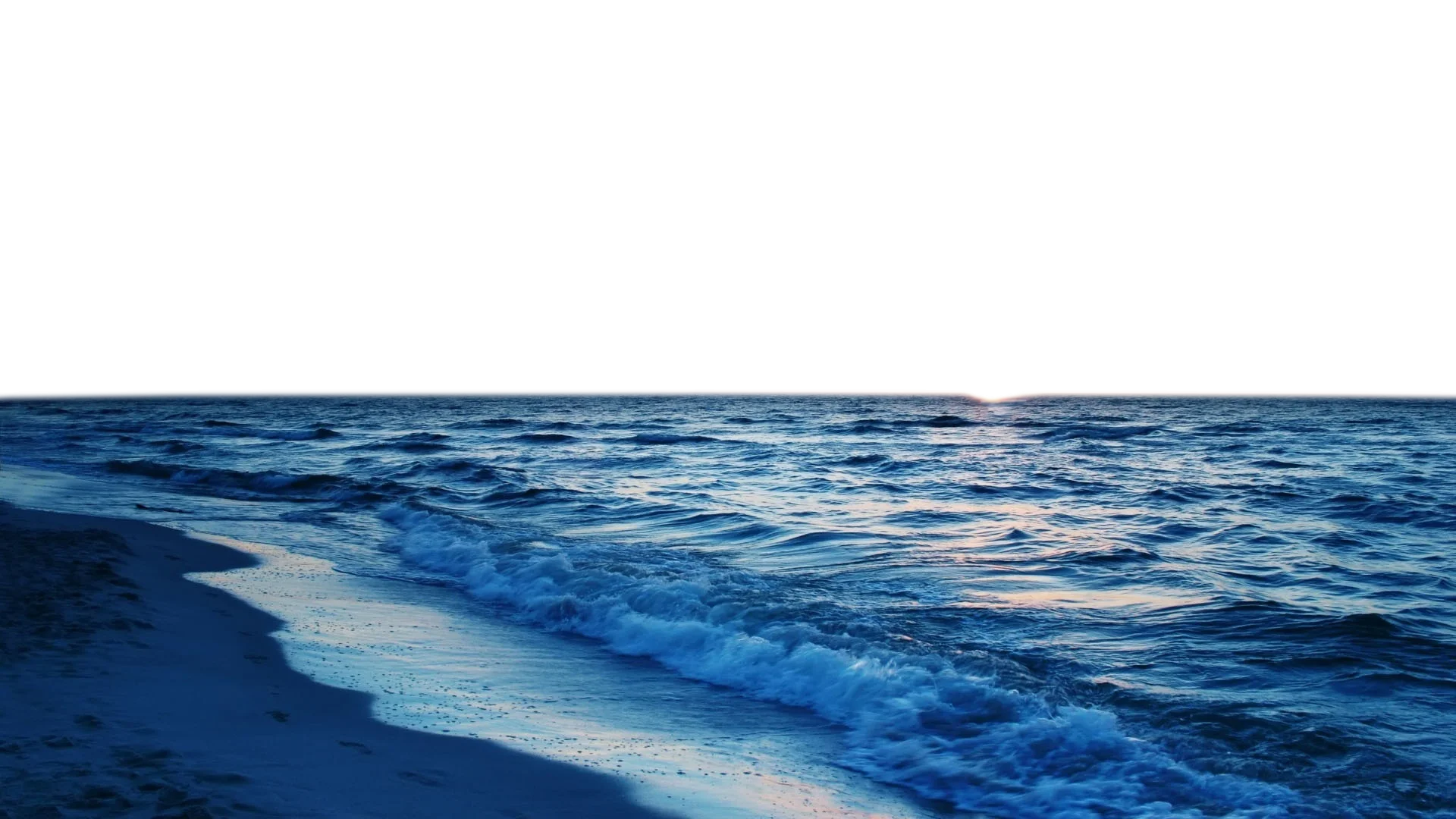 Serene Ocean Waves Clipart: Tranquil Blue Coastal Seascape Illustration